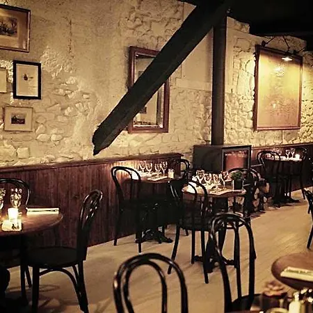 Urban Style Des Carmes Hotell