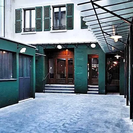 Urban Style Des Carmes Hotell