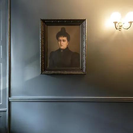 Urban Style Des Carmes Otel