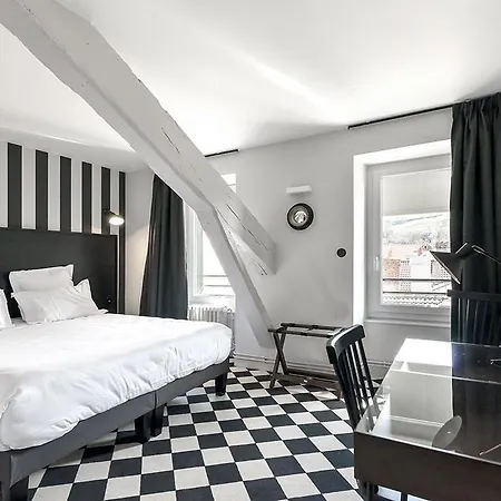 Urban Style Des Carmes Hotel 3*